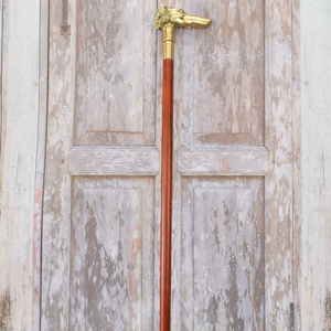 Bâtons de marche rustiques modernes en bois naturel écologique avec poignée en laiton poli, idéaux pour les cadeaux - Product Image 1