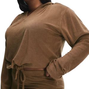 Sudadera con capucha corta para mujer al por mayor, de tejido polar suave, informal de invierno, con cordón ajustable en la cintura y diseño frontal personalizado. - Product Image 2