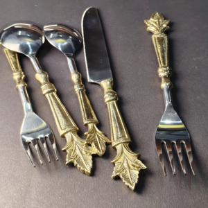 Juego de Cubiertos de Acero Inoxidable con Diseño Floral en Relieve Dorado Premium, Decoración Elegante para Mesa de Boda, Ecológico - Product Image 5