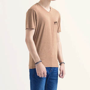 T-shirt col V pour homme, design unique, coupe ample, imprimé, prix de gros, nouvelle arrivée, 100% coton, séchage rapide - Product Image 3