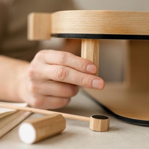 Juego de fútbol de mesa de madera con pista de puntuación, tablero de fútbol compacto, juguete para niños y entretenimiento interactivo familiar - Product Image 5