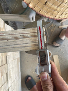 Prix de gros Commercial Plaque de contreplaqué stratifié en bois LVL du Vietnam, épaisseur 13mm-105mm, Moderne - Product Image 1