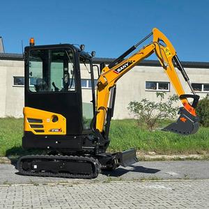 Excavadora compacta Sany SY18C de alta eficiencia, diseñada para trabajos de precisión en espacios reducidos, con motor confiable y brazo retráctil duradero. - Product Image 2