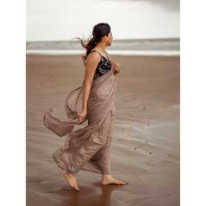 Diseñador Party Wear Saree con Secuencia de trabajo para ocasiones festivas - Product Image 2