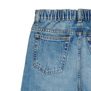 กางเกงยีนส์เด็กผู้ชายทรงปกติ สีฟ้าซีด ผ้าเนื้อนุ่ม สวมใส่สบาย ระบายอากาศได้ดี ราคาถูกสำหรับการสั่งซื้อจำนวนมาก สไตล์ลำลอง - Product Image 4