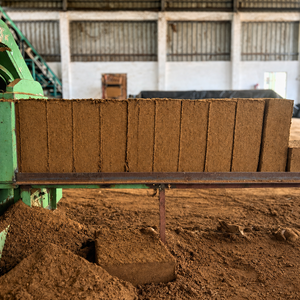 5Kg Low EC Eco-Friendly High Water Retention Cocopeat Block 80-85L Double Washed <b>Palletized</b> Packing 40HC Container Export India - Product Image 6
