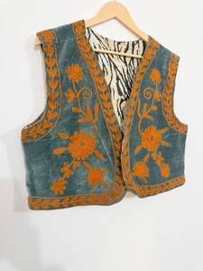 Velvet Suzani Embroidery Lightweight Floral Streetwear Vest <b>Coat</b> <b>Women</b> Handmade Boho Ethnic Crew Neck <b>Sleeveless</b> Short Jacket - Product Image 3