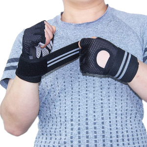 <b>Half</b> Finger Gym Gloves Mesh Material Black Adjustable Wrist Strap Non <b>Slip</b> Breathable Unisex Fitness Workout Gear - Product Image 5