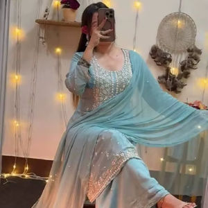 Salwar Kameez Tradicional de Fiesta para Mujer, Diseño WW, Color Cielo, Talla L, Blusa Elegante, Dupatta Hermosa, Secado Rápido, Todas las Temporadas - Product Image 1