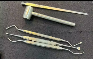 Navaja de Afeitar Profesional de Acero Inoxidable para Hombre, Kit de Afeitado con Mango de Plástico, Cuchilla Única para Cara y Cuerpo, INTENSE SURGICAL - Product Image 1