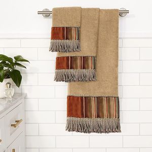 Set di Asciugamani da Bagno Moderno Contemporaneo in 3 Pezzi, Decorazione Classica di Lusso, Include Asciugamano da Bagno, Asciugamano per Mani, Asciugamano per Viso - Product Image 3
