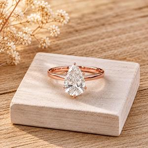 Anillo de compromiso de oro macizo de 10K, 14K, 18K con diamante cultivado en laboratorio con corte pera y redondo certificado por IGI, color E, claridad VVS. - Product Image 3