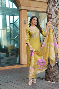 Most Selling Yellow Cotton Silk <b>Kurtis</b> for Office and Regular Wear at Wholesale Price Casual Dresses Kurti - Product Image 3