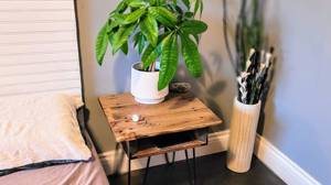 Mesa Auxiliar de Madera 2026 con Acabado Natural y Estante Abierto, Mueble Elegante para Diseño Interior Contemporáneo - Product Image 4