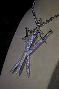 Custom Made Bling Moissanite Crystal <b>Sword</b> Brooch Pendant In 925 <b>Silver</b> Personalized Iced Iced Hip Hop Jewelry Manufacturer - Product Image 4