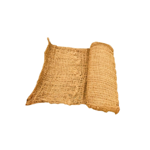 Red de fibra de coco duradera para la estabilización del suelo y el apoyo al establecimiento de la vegetación natural en superficies inclinadas y irregulares - Product Image 1