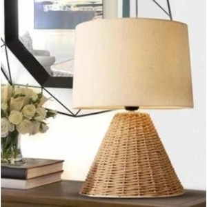 Lámpara de mesa de ratán tejida a mano con pantalla de lino, lámpara de noche cónica de mimbre para mesita de noche, lámpara de escritorio ecológica estilo boho para sala de estar - Product Image 1