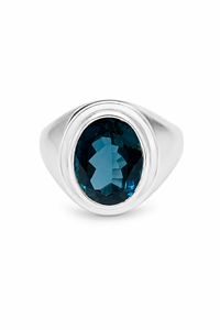 Anillo de Lujo con Topacio Azul Londres en Plata de Ley 925 con Baño de Rodio y Engaste de Garras Modelo KLSR12454 - Product Image 1