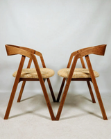 Chaise de salle à manger de style nordique moderne, structure en bois massif, coussin en éponge douce, chaise de restaurant