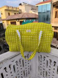 กระเป๋าเดินทางลายทางสีเขียวแบบมีซิป  กระเป๋าผ้าฝ้ายแบบเย็บติดกัน น้ำหนักเบา ความจุเยอะ เหมาะสำหรับเดินทางช่วงสุดสัปดาห์หรือไปยิม - Product Image 3