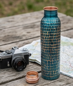 Botella de agua minimalista de cobre con patrón azul cobre de lujo, botella ecológica, elegante para uso diario, cocina y viajes. - Product Image 2