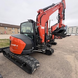 Mini-excavatrice Kubota U48 5 Diesel, 4,8 tonnes, compacte, à rotation zéro, 40,4 CV, pour travaux d'excavation, de construction et agricoles - Product Image 6