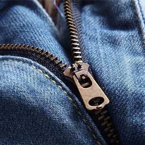 Pantalones Cortos de Mezclilla para Hombre, Corte Regular, Cintura Alta, Cierre de Cremallera, 100% Algodón, Transpirables, Ecológicos, Uso Casual, Fabricación Profesional - Product Image 5