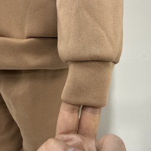 Ensemble de survêtement décontracté respirant pour femme avec sweat à capuche et pantalon de jogging, personnalisable, vente en gros d'usine OEM/ODM pour l'automne - Product Image 3