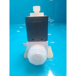 CKD AMD512-25BUJ-3K-4 Usado como está, piezas de equipos semiconductores legados - Product Image 2