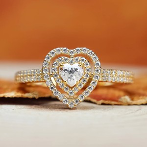 Elegante Anillo de Oro Sólido con Halo de Corazón y Diamante Cultivado en Laboratorio en el Centro con Piedras Laterales Redondas, Joyería Nupcial, Regalo para Mujeres Hermosas - Product Image 1