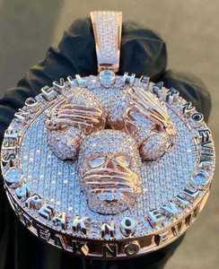 Pendentif Crâne en Argent 925 Plaqué Argent et Rhodium avec Moissanite et Micro-Pavé de Diamants, Bijou Unisexe Hip Hop pour Fêtes - Product Image 1