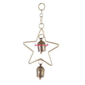 Cloche suspendue coeur en métal artisanal avec corde de jute ornement de décoration bohème rustique - Product Image 6