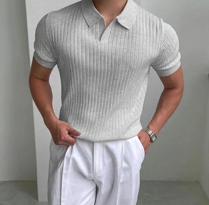 เสื้อโปโลถักสีดำสำหรับผู้ชาย แขนสั้น สีพื้น สไตล์สมาร์ทแคชชวล ระบายอากาศได้ดี ปกคอปก ทรงปกติ จากบังกลาเทศ ขายส่ง - Product Image 1