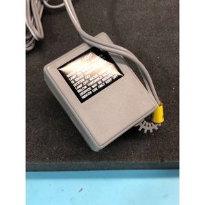 Luz de Prueba Aislada Clack Corp R7016AP - Equipo y Piezas de Semiconductores de Confianza de Marca Global - Product Image 4