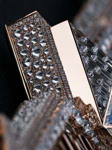 Colgante con Letra Inicial Personalizada de Moissanita Chapada en Oro Certificada por GRA, Estilo Hip Hop, con Diamantes Baguette, Joyería Fina para Hombre - Product Image 2