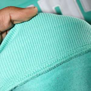 Sudadera ZETA AQUA con cuello alto 100% BLANCA con apliques bordados y cuello ancho URBAN PRODUCTIONS - Product Image 6