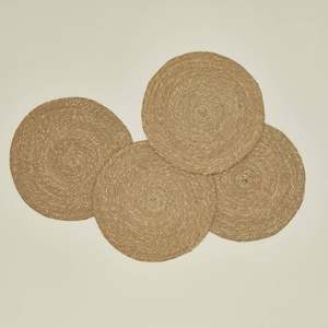 Vente en gros de sets de table ronds en jonc de mer naturel, tressés à la main, durables, pour la décoration de tables de salle à manger, restaurants, hôtels et maisons. - Product Image 5