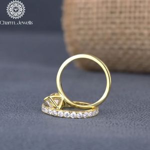 Bague de fiançailles classique en moissanite taille coussin, en argent, certifiée IGI, pour femme, sertie à griffes - Product Image 3