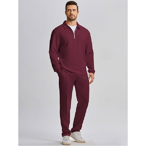 Conjunto Deportivo Personalizado de Alta Calidad para Hombre, Color Vino Tinto, Texturizado, con Cuello Camisero, Sudadera con Cierre de 1/4, Pantalones Deportivos de Tela Jacquard - Product Image 2