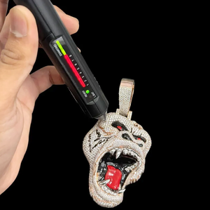 Shreeji Jewels Nueva Joyería de Lujo Hip Hop para Hombre, Colgante Personalizado con Letra, Plata de Ley, Moissanita VVS, Certificado IGI, Engaste de Bisel - Product Image 1