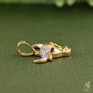 Pendentif Tête de Taureau Hip Hop Plaqué Or avec Moissanite, Bijou Charme Animal Sertie Griffe pour Cadeau de Fête - Product Image 3