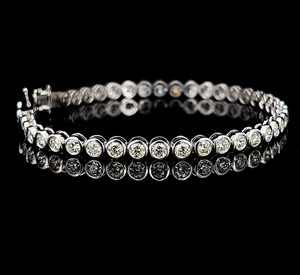 Bracelet tennis serti clos avec diamants naturels de clarté SI en or blanc 14 carats, certifié HRD pour bijoux en diamants naturels - Product Image 4