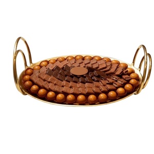 Plateau à chocolat en métal au design élégant et finition polie, plateau de service de luxe pour mariage et occasions spéciales - Product Image 1