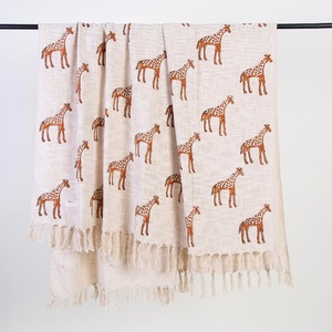 Última nueva llegada de sofá de algodón con estampado de bloques de animales, aspecto elegante para funda de sofá de sala de estar - Product Image 2