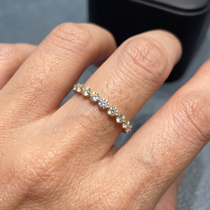Elegante Anillo de Compromiso de Oro Sólido de 10k con Certificado IGI, Anillo de Boda de Diamantes de Oro Sólido Simple y Elegante para Mujer - Product Image 6