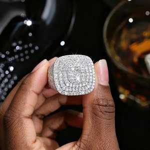 Bague pour homme en argent sterling 925 avec diamant Moissanite VVS taille ronde, style Hip Hop de luxe, micro-pavé, faite à la main - Product Image 1