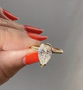 Bague solitaire en diamant taille poire VS1 de 2,00 carats cultivé en laboratoire, en or massif 14K, sertie demi-clos, cadeau d'anniversaire pour partenaire de vie - Product Image 5