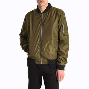 Chaqueta Bomber Deportiva para Hombre con Logotipo Personalizado, Chaqueta Bomber de Tela Acanalada con Soporte de Alto Impacto - Product Image 4