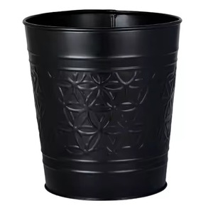 Cubo de Almacenamiento Metálico Cilíndrico Negro con Patrón Geométrico, Cubo de Basura Decorativo para Interiores y Exteriores, Estilo Clásico con Parte Superior Abierta - Product Image 1