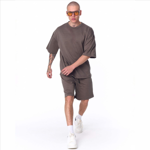 Ensemble t-shirt et short en coton pour homme, de bonne qualité, col rond, couleur unie, vêtements décontractés d'été, tissu respirant en maille - Product Image 5